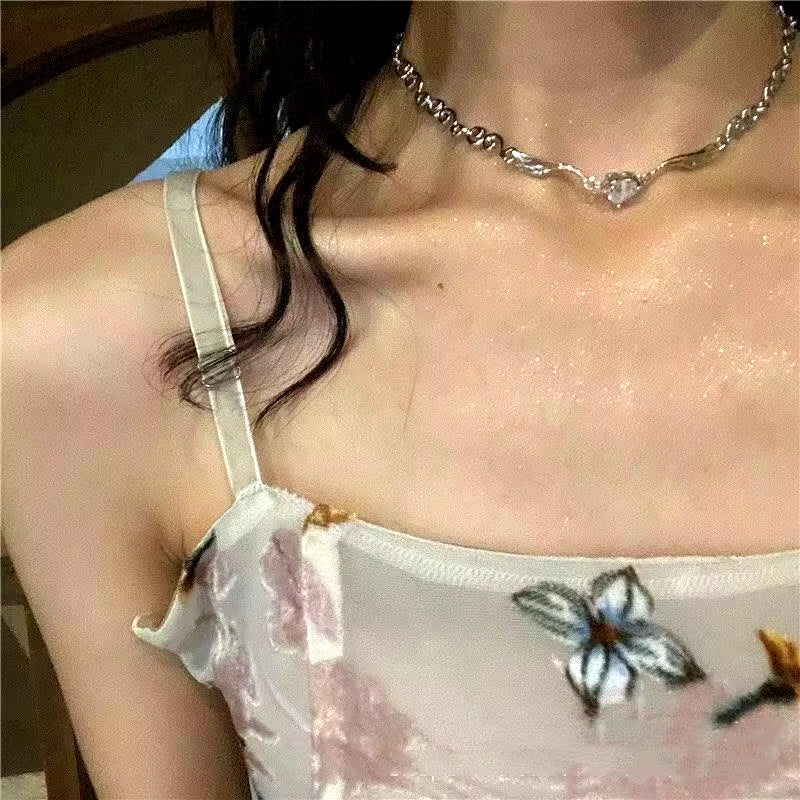 Silver Color Irregualr Choker Necklace for Women Love Heart Crystal Clavicle Chain Necklace Wholesale Jewelry